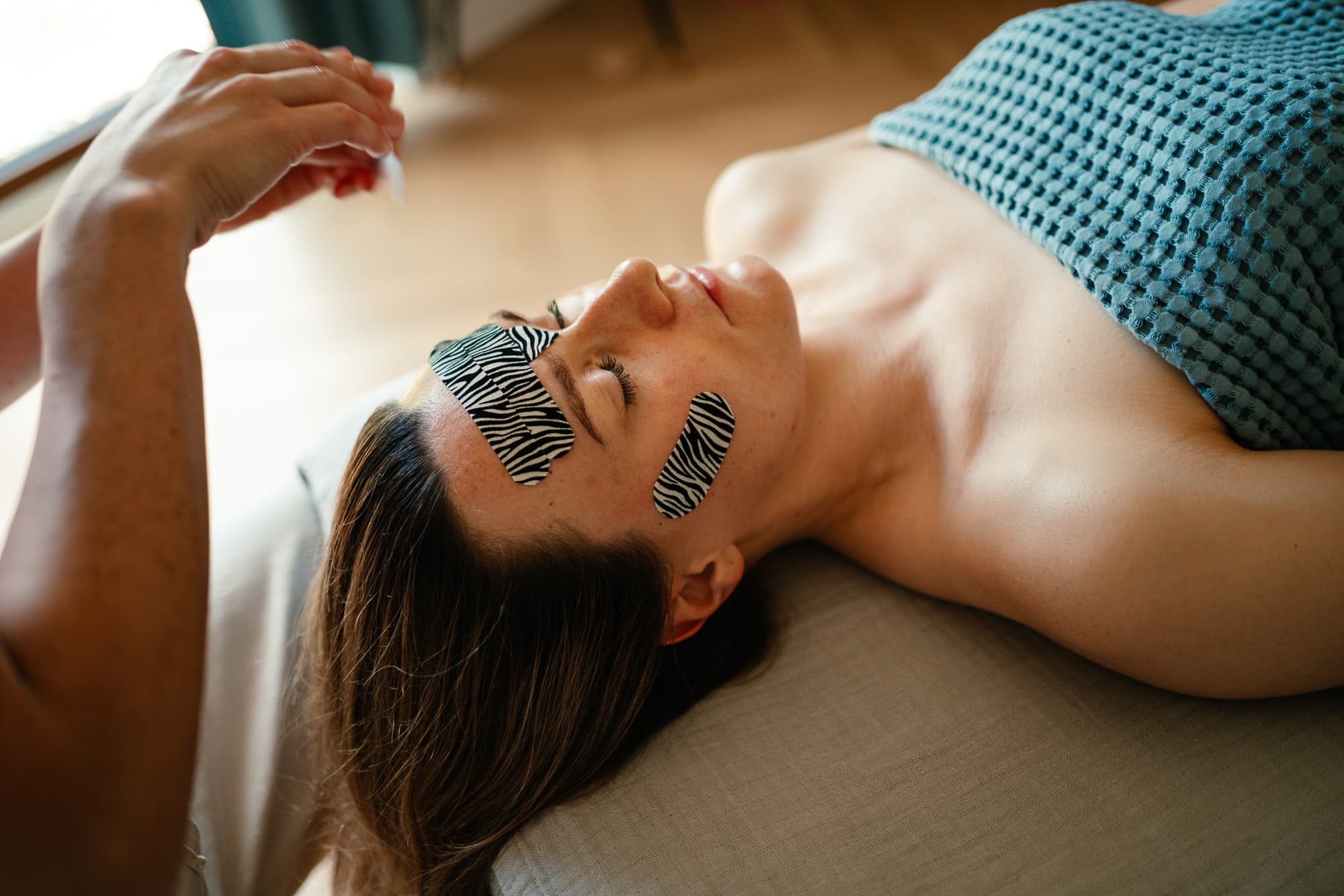 Kobido z Kinesiotapingiem: Zdrowszy i promienny wygląd twarzy, miniatura 10