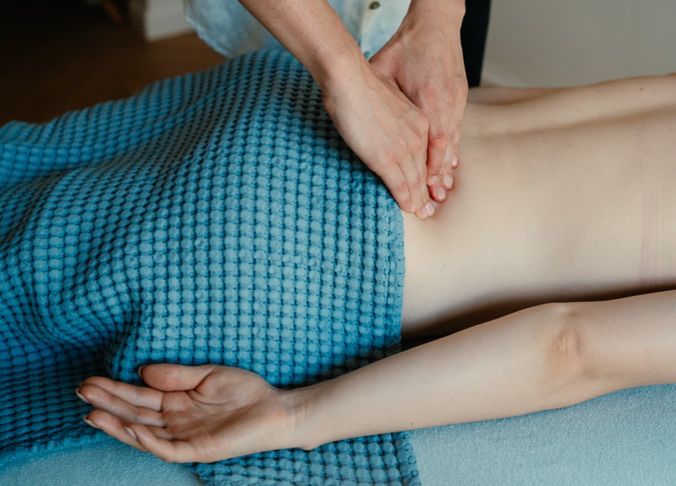 Masaż Powięziowy - Idealne rozwiązanie dla osób zmagających się z bólem i napięciem  miniatura 2