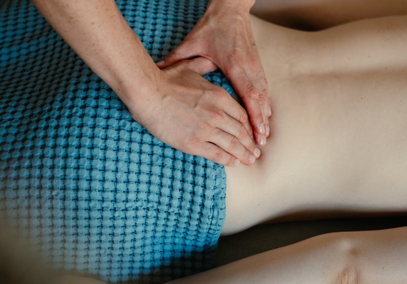 Masaż Powięziowy - Idealne rozwiązanie dla osób zmagających się z bólem i napięciem  miniatura 3