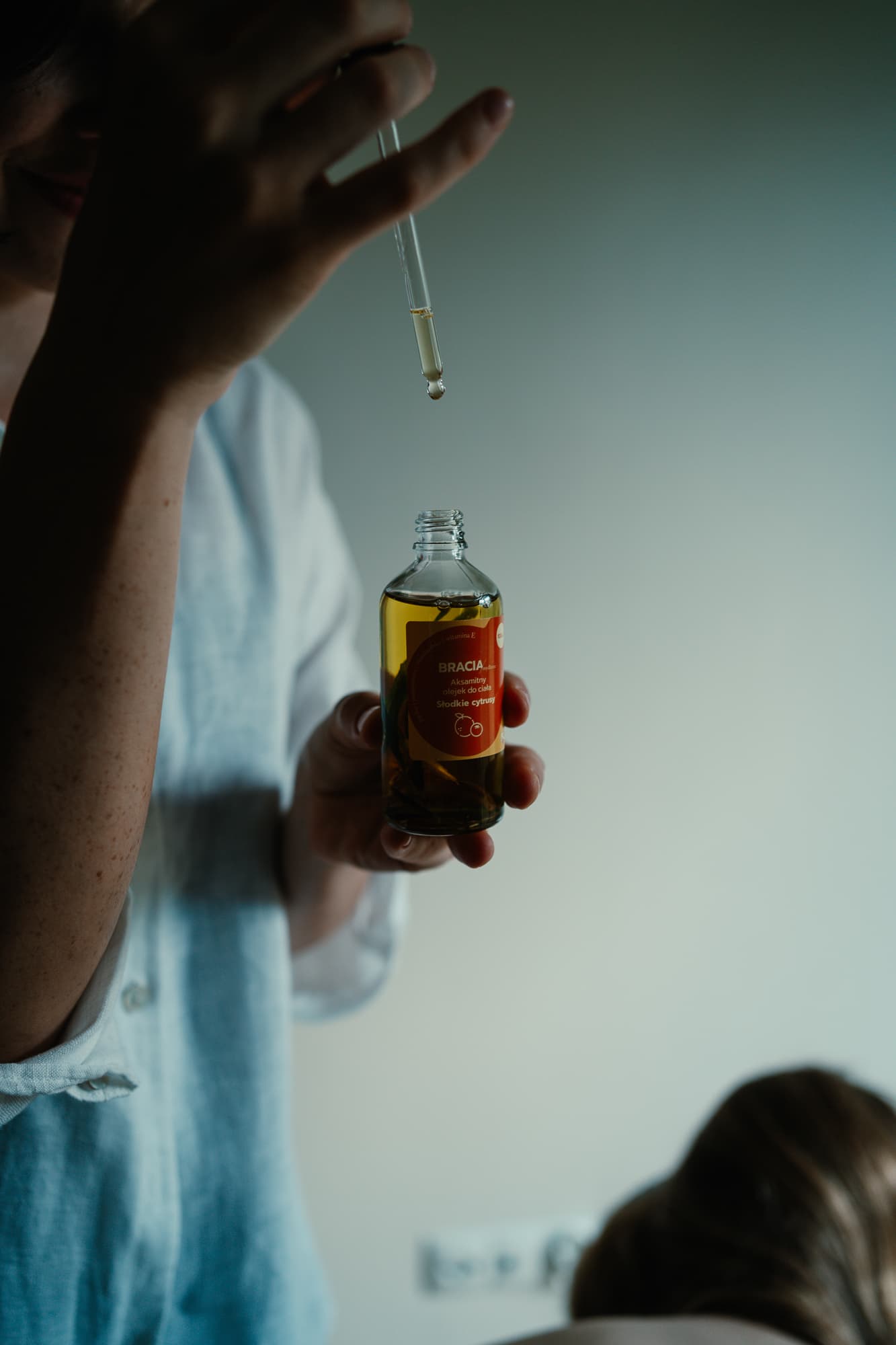 Masaż relaksacyjny to idealny sposób na odprężenie po ciężkim dniu, poprawę samopoczucia i regenerację organizmu. miniatura 4