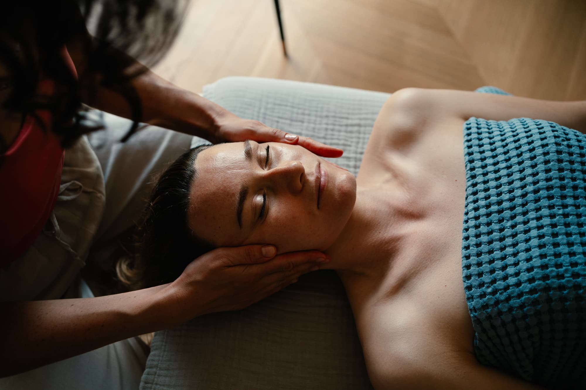 Terapia Manualna w Leczeniu Bólu Zatok: Skuteczna i Naturalna Metoda Uśmierzania Bólu miniatura 3