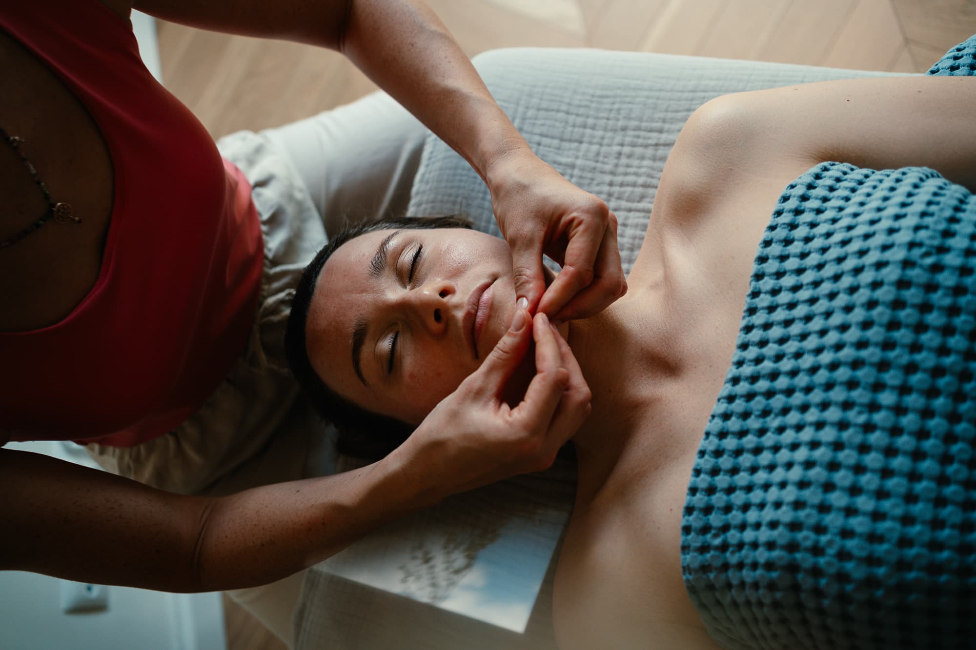 Terapia Manualna w Leczeniu Bólu Zatok: Skuteczna i Naturalna Metoda Uśmierzania Bólu miniatura 5