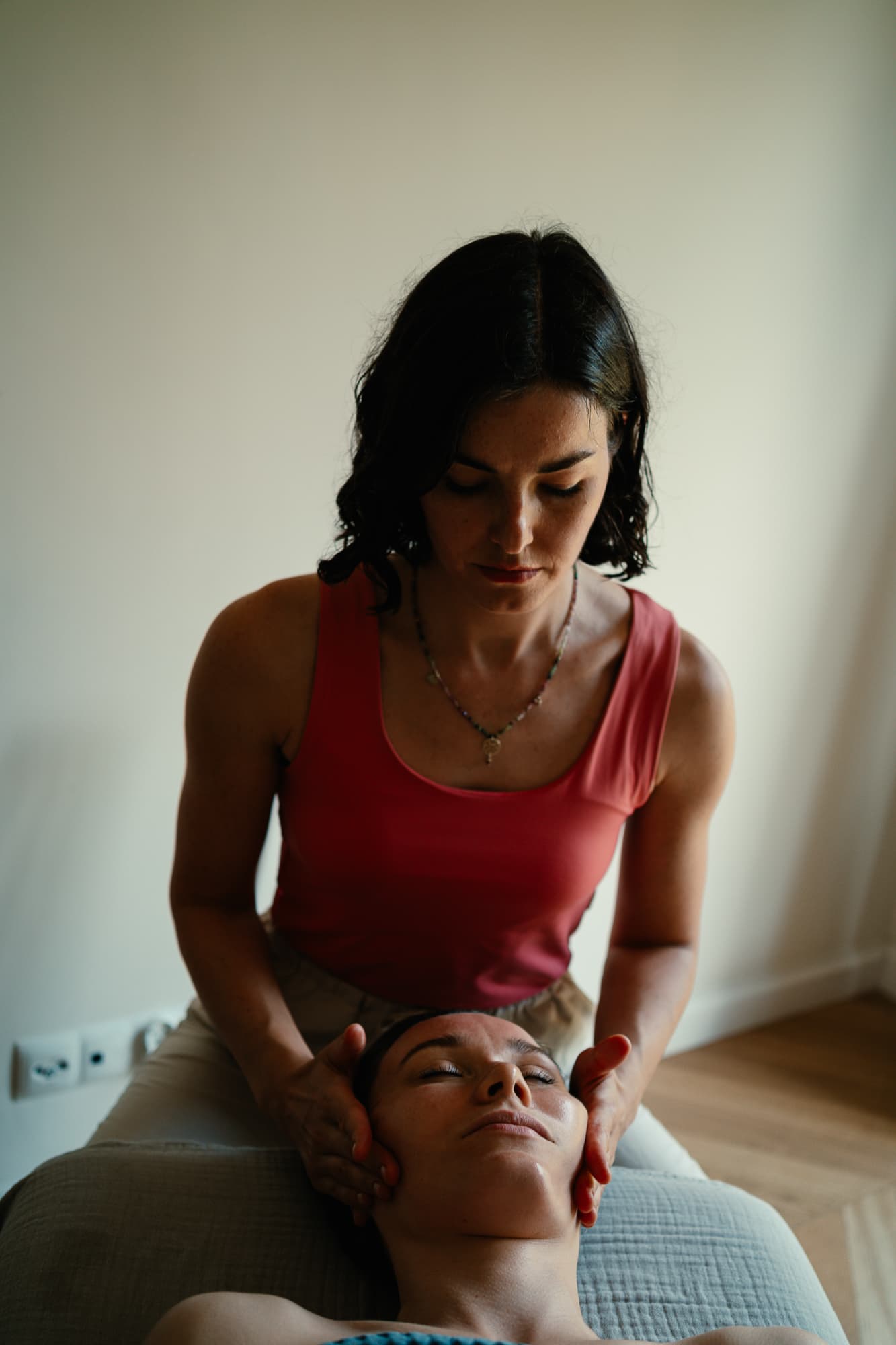 Terapia Manualna w Leczeniu Bólu Zatok: Skuteczna i Naturalna Metoda Uśmierzania Bólu miniatura 7